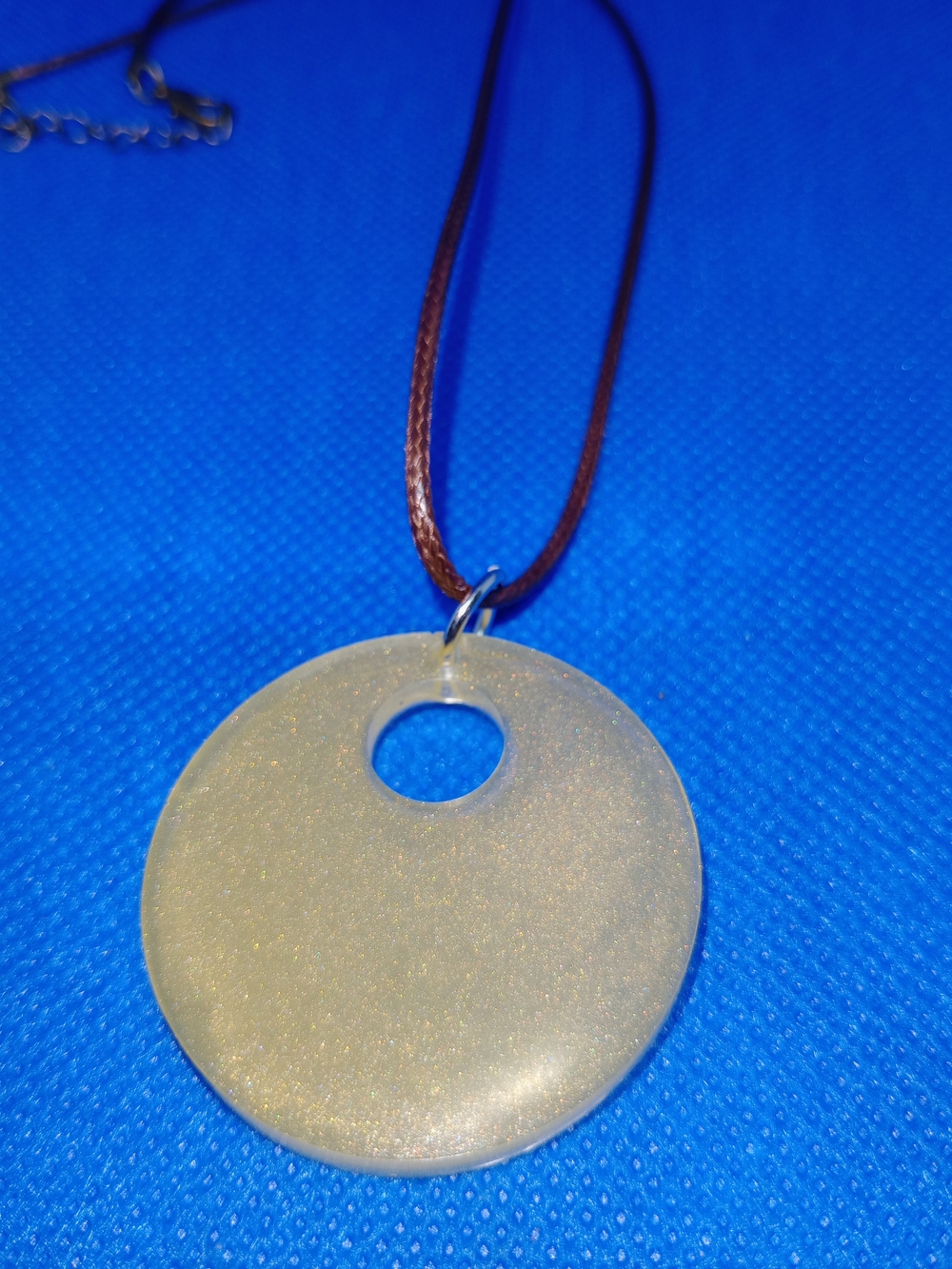 Round Shimmery Pendant Necklace - Yellow Toned